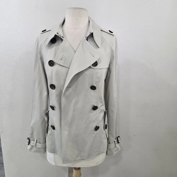 Burberry Light Gray Double-Breasted Trench Coat - Picture 4 of 17